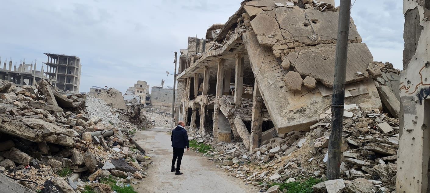 Verwoeste Dromen: De Tragiek van Oorlog in Syrië